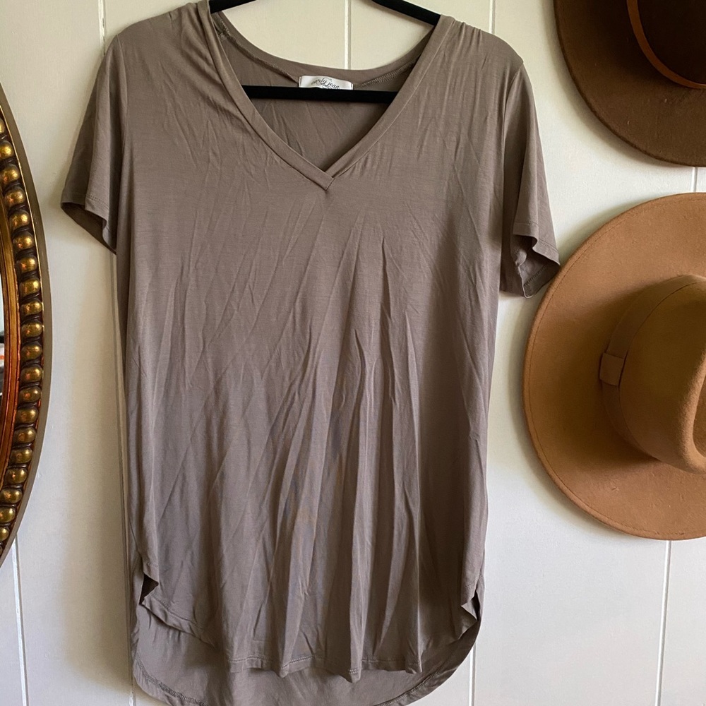 Carly Jean Los Angeles Favorite V-Neck